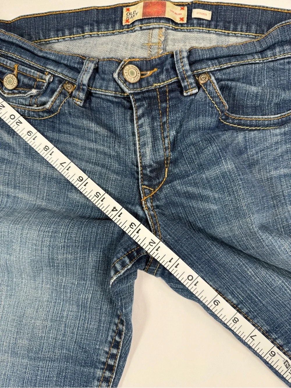 OLD NAVY Womens Denim Bermuda Shorts 8 Y2K Revival 2007 Low Rise Long Jorts